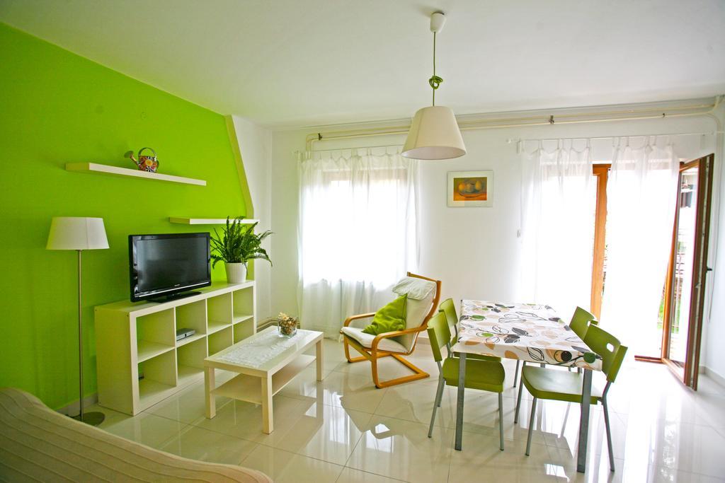 Apartments Maras Poreč Szoba fotó
